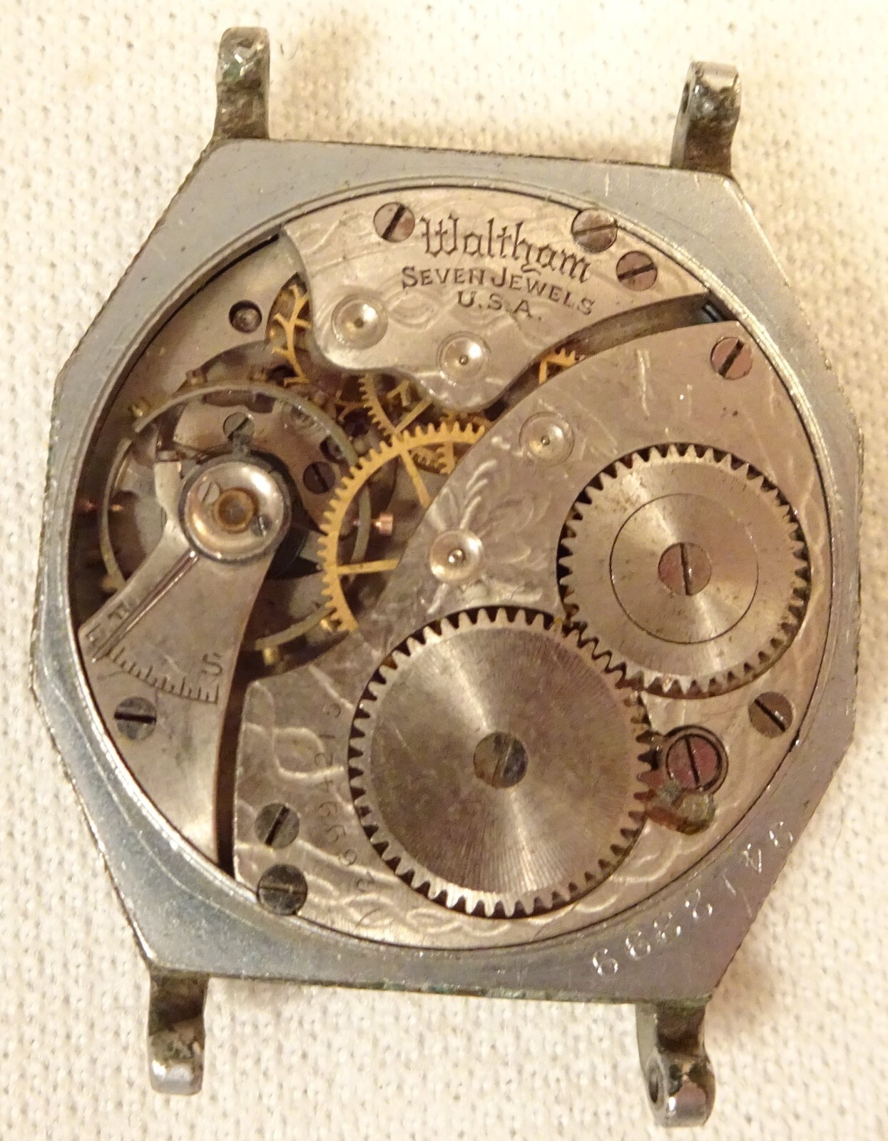 Waltham Wristwatch Movement Men’s 7J 3/0S Antique Parts or Repair