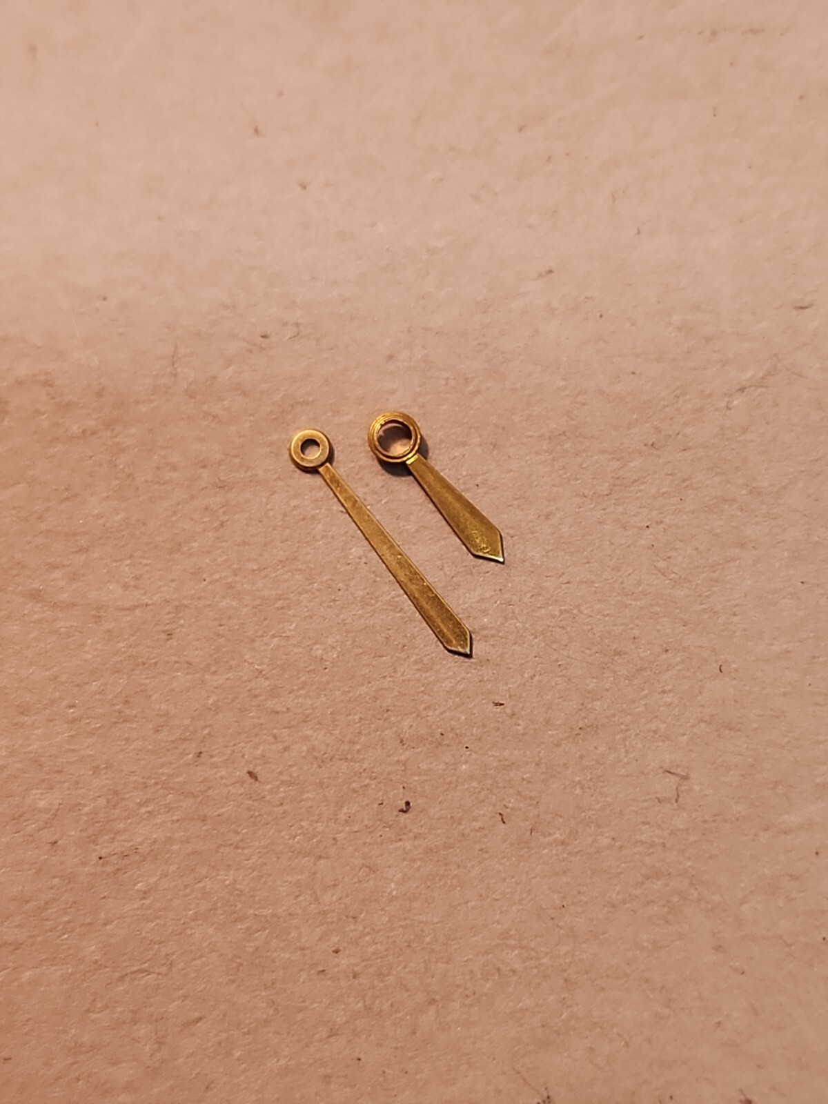 Set Of NOS Elgin 3/0 Fancy Gilt Hr/Min Hands Hole Sizes 140/80