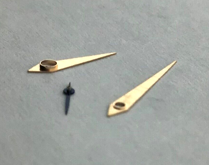 Omega Musuem Tonneau Renverse Cal. 2202 AuthenticDauphine Set of Hands