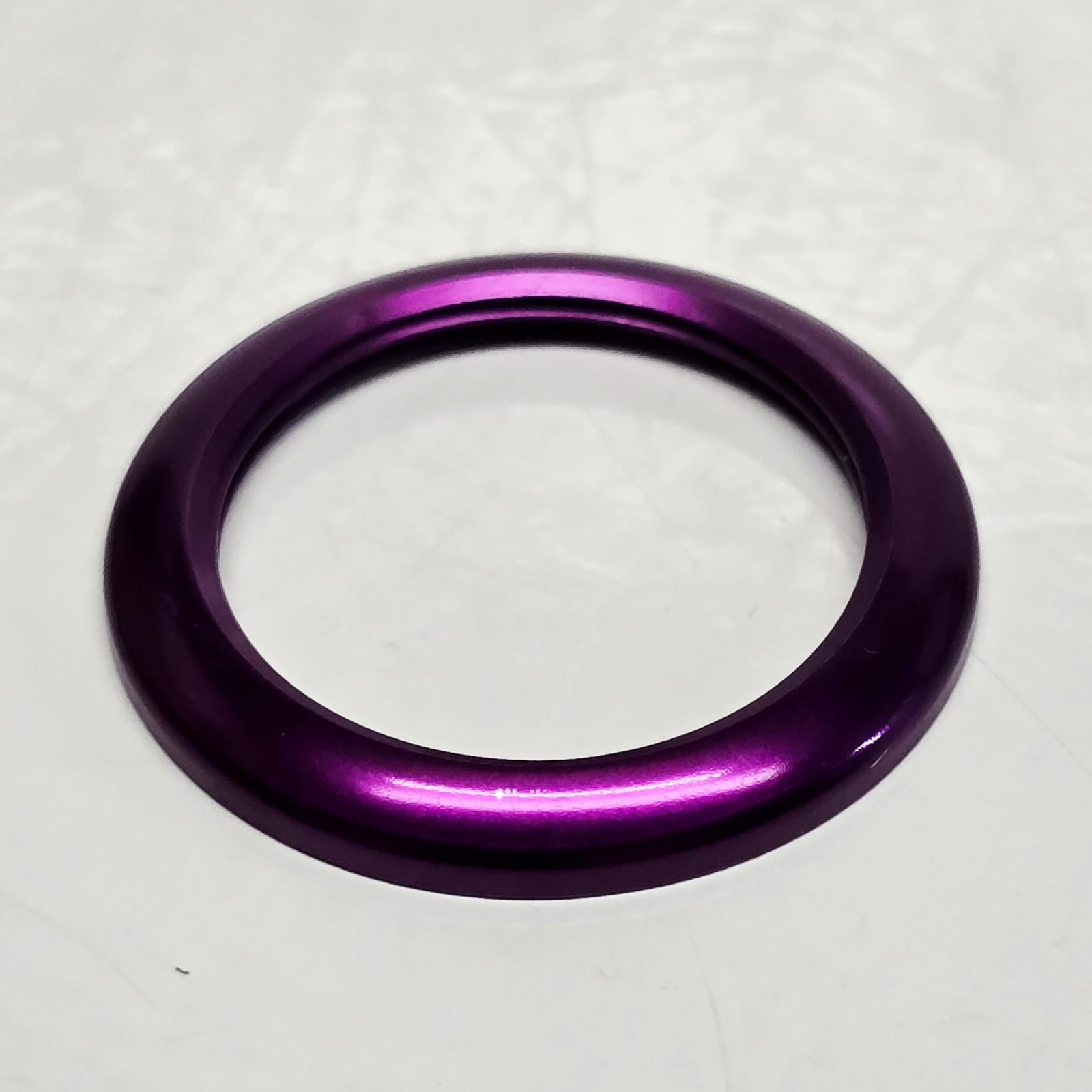 Gucci Purple Metallic Bezel- Swiss Made- For 1100-11/12-11/12.2💃Ladies