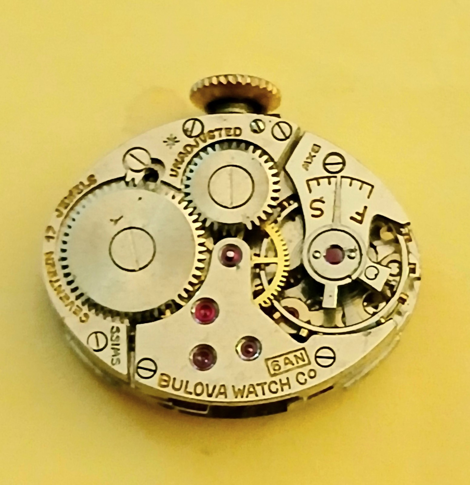 #485, Bulova 6AN. 17 Jewel NOT WORKING Broken Balance Staff Parts Movement
