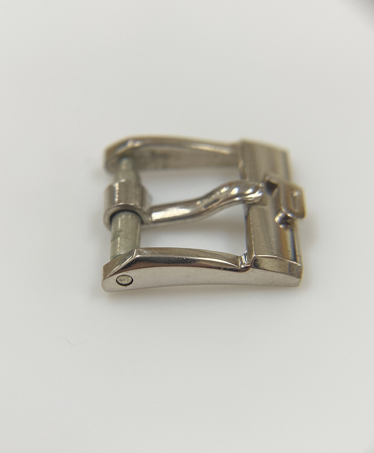 Original Vintage Piaget White Gold “750” 10mm Ladies Leather Band Buckle