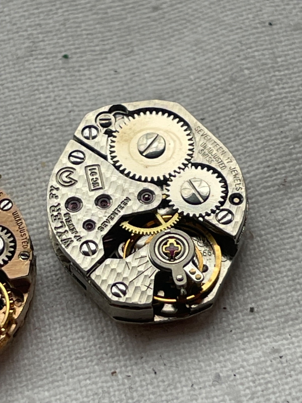 Wyler – 2 movements for womens watch – lot0304