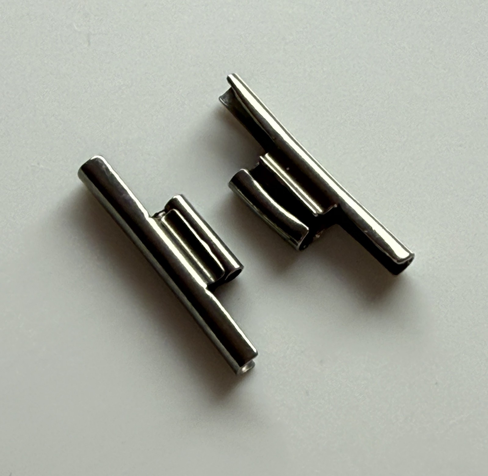 Genuine Rolex 2 Connector – Tube for Curved fitting 18-7 mm Ref 7835 7205 N.O.S