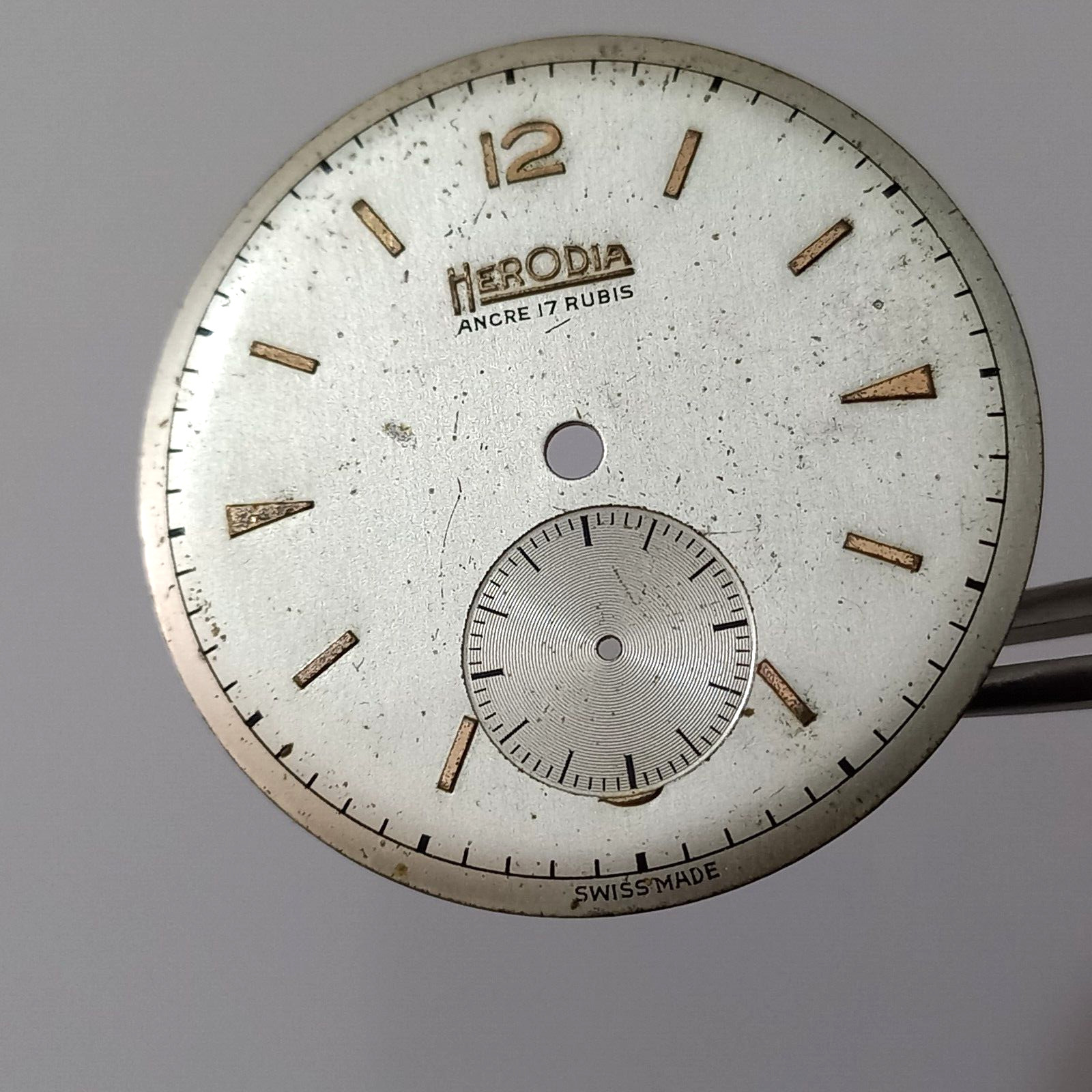 31.5mm Swiss HERODIA Ancre 17 Rubis Dial – Used Condition