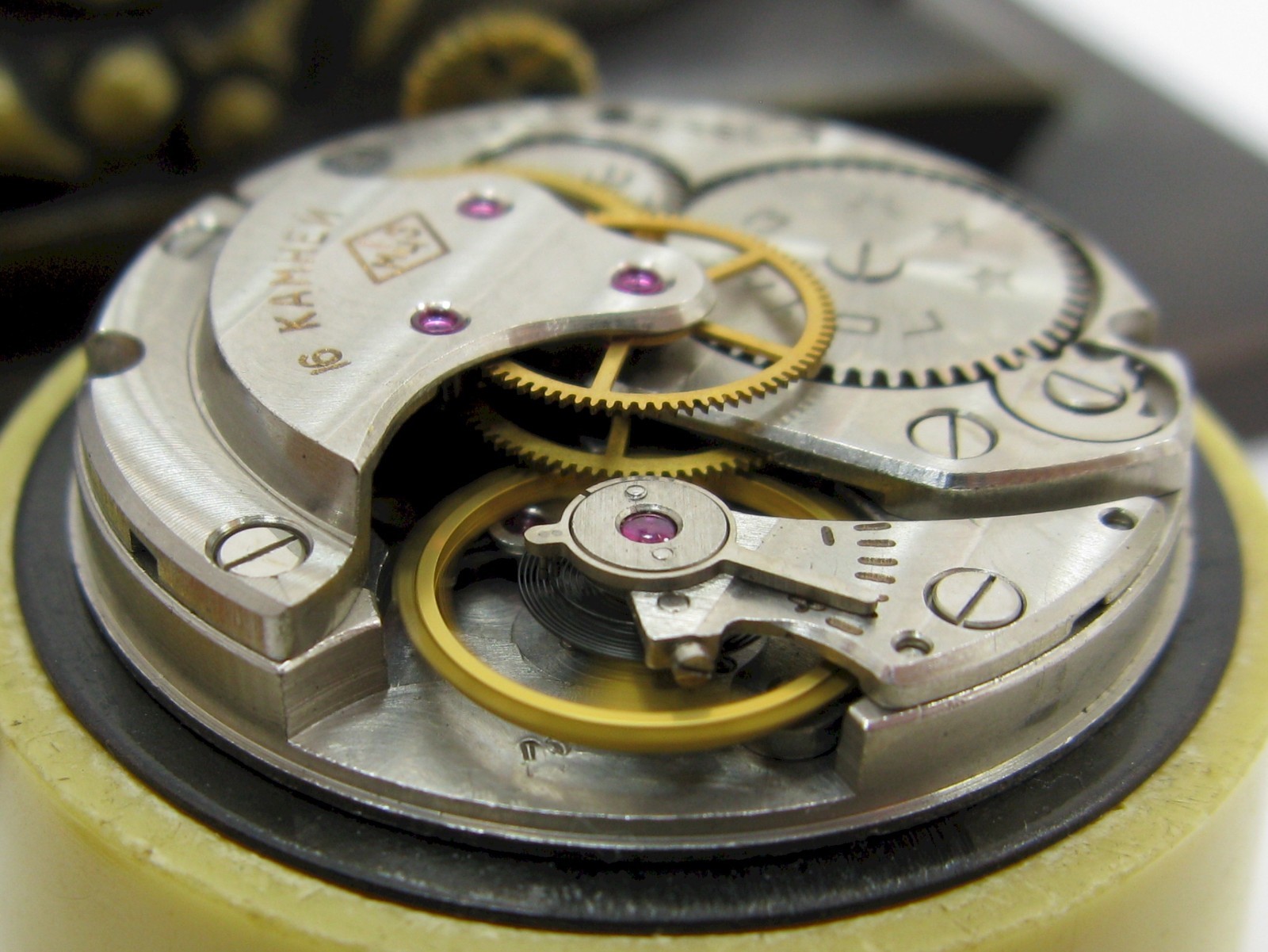 First Moscow Watch Factory 16 jewels watch movement & original Dial for parts