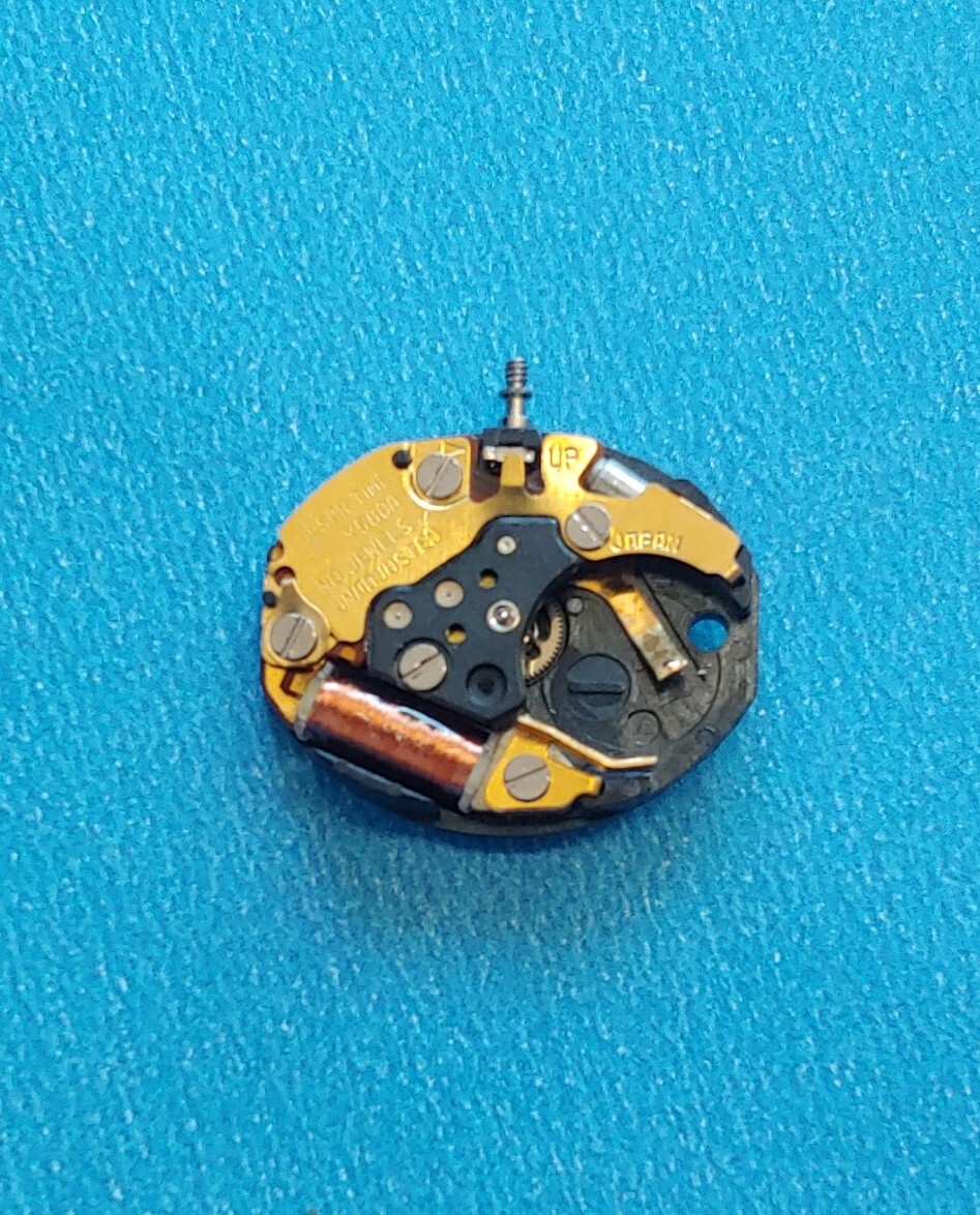 Pulsar Time Inc Y580A 2 Hand Quartz Movement. NOS Sets, Runs, Keeps Time 24 Hrs.