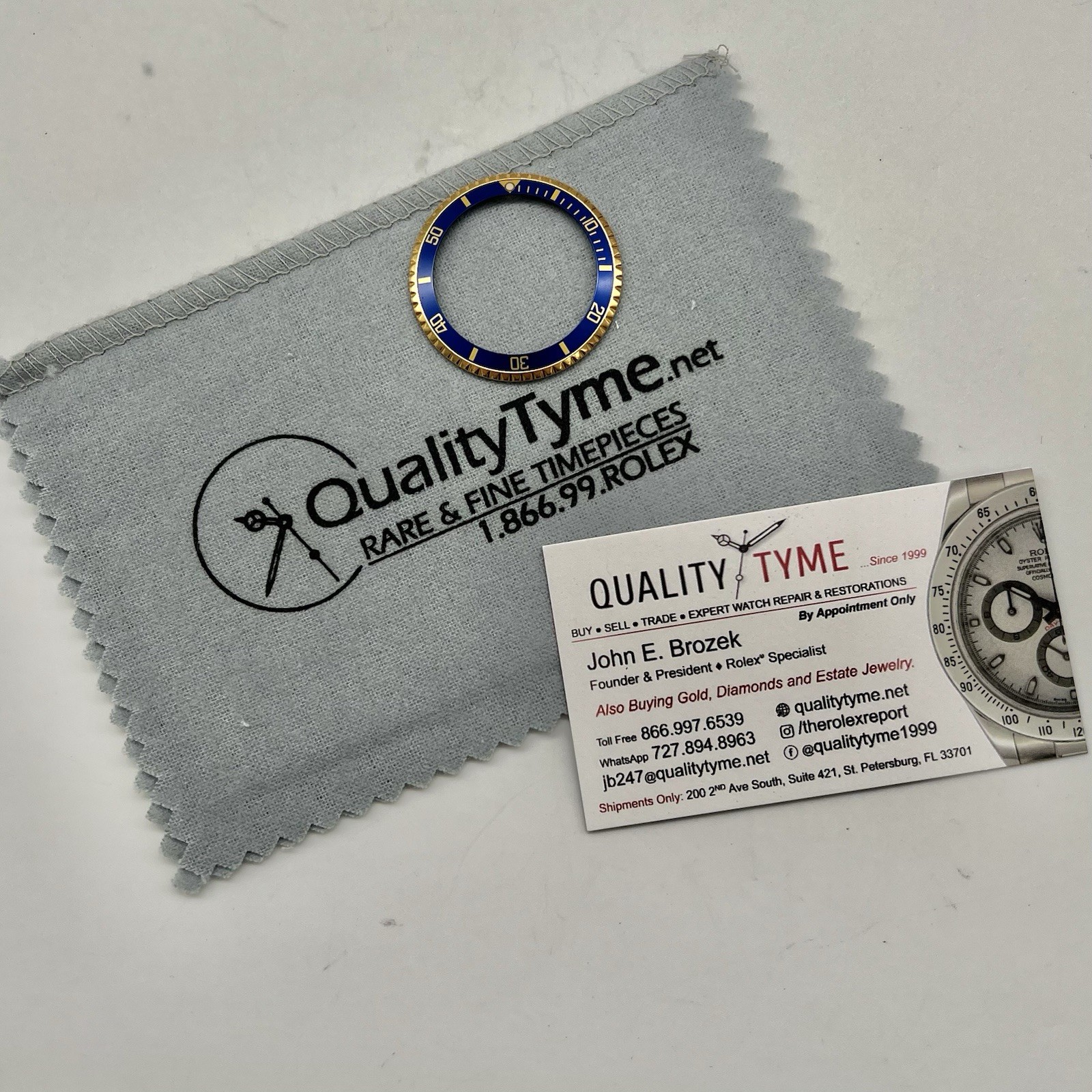 NOS Factory Original Rolex 18K YG Bezel & Blue Tritium Insert Submariner 1680