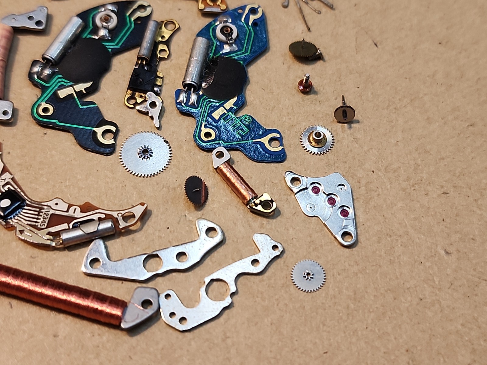 Lot Of Mixed NOS Circuits Coils Quartz Watch Movement Parts Repairs Spares