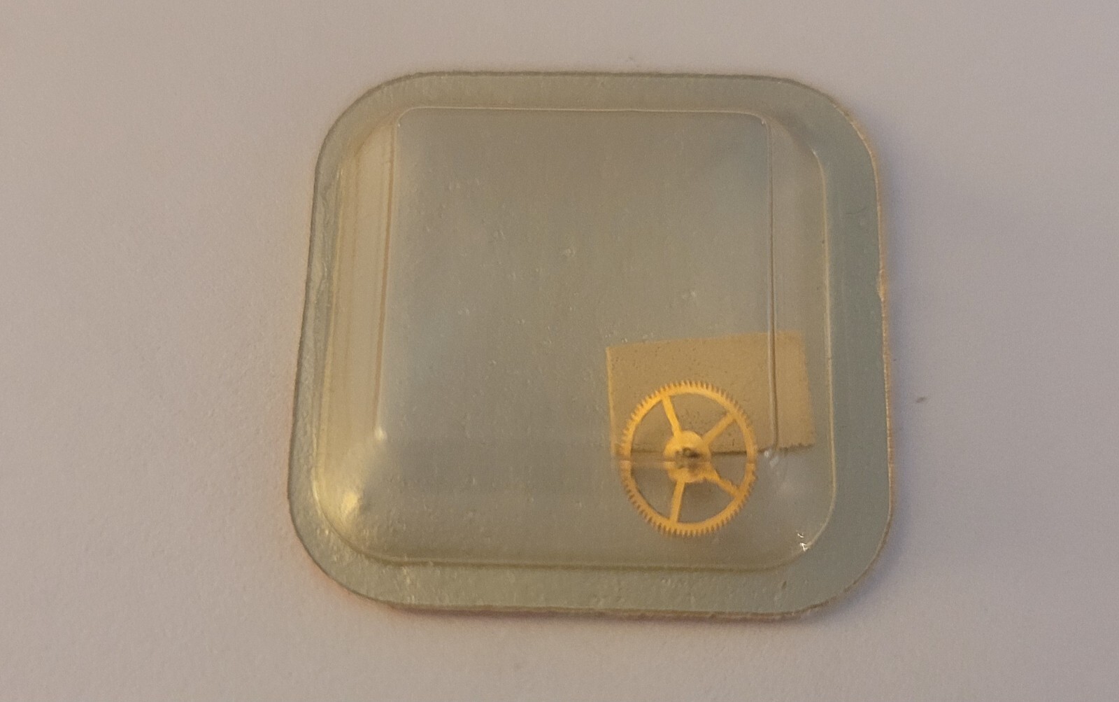 Omega 550 1243 Genuine Sealed Center Wheel New