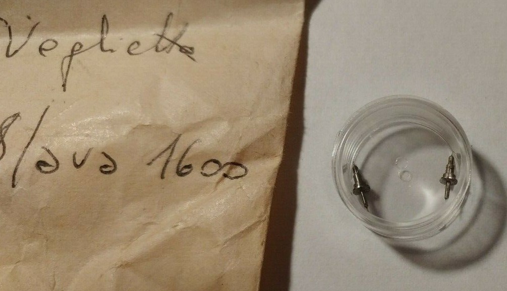 Lotto di ricambi per orologi vintage vari (Timex e altri), per riparazioni