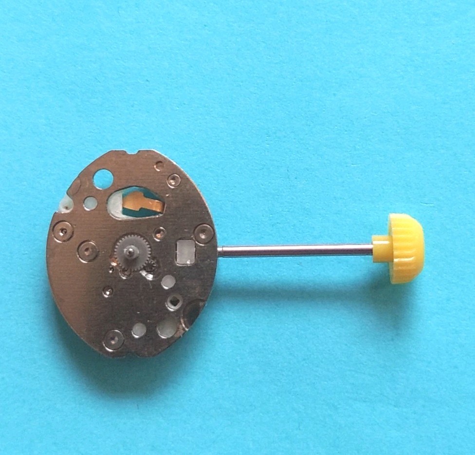 Miyota 3N20-1 Jewel,2 Hand Quartz Movement. Sets,Runs,Keeps Time 24 Hrs.
