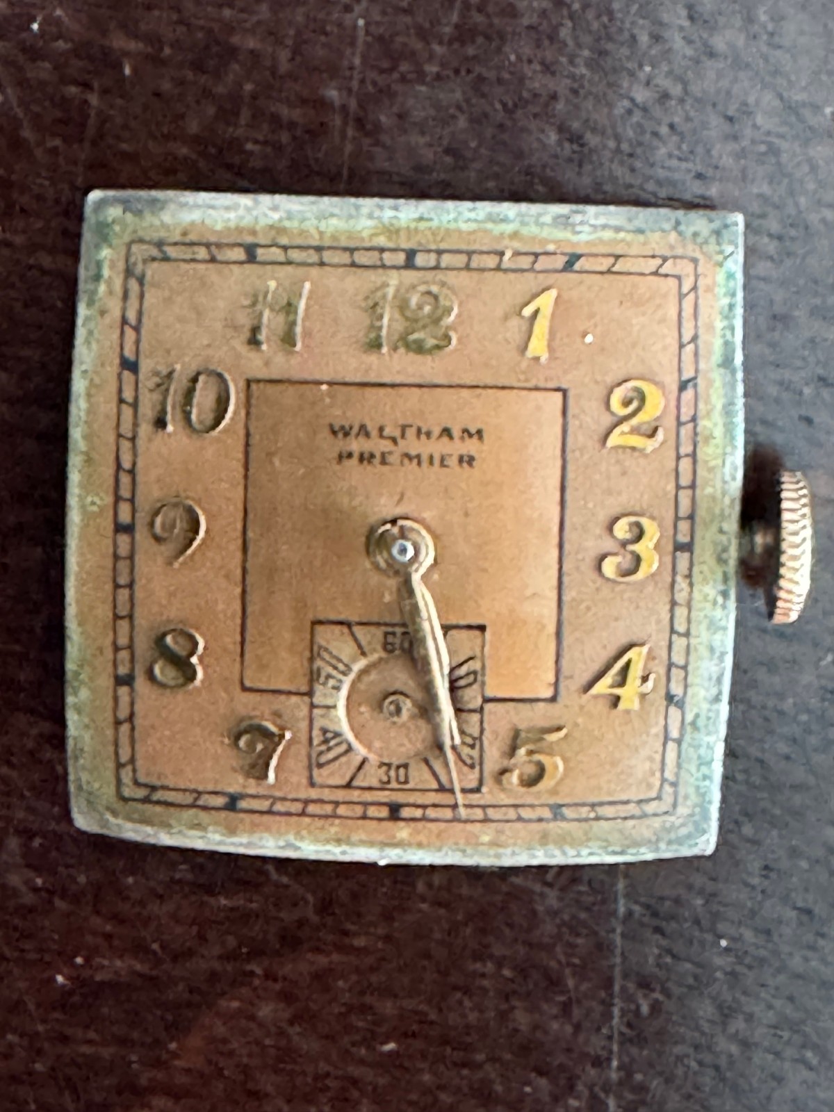 VINTAGE MENS WALTHAM CRESCENT ST. WRISTWATCH MOVEMENT CAL. 870 KEEPING TIME