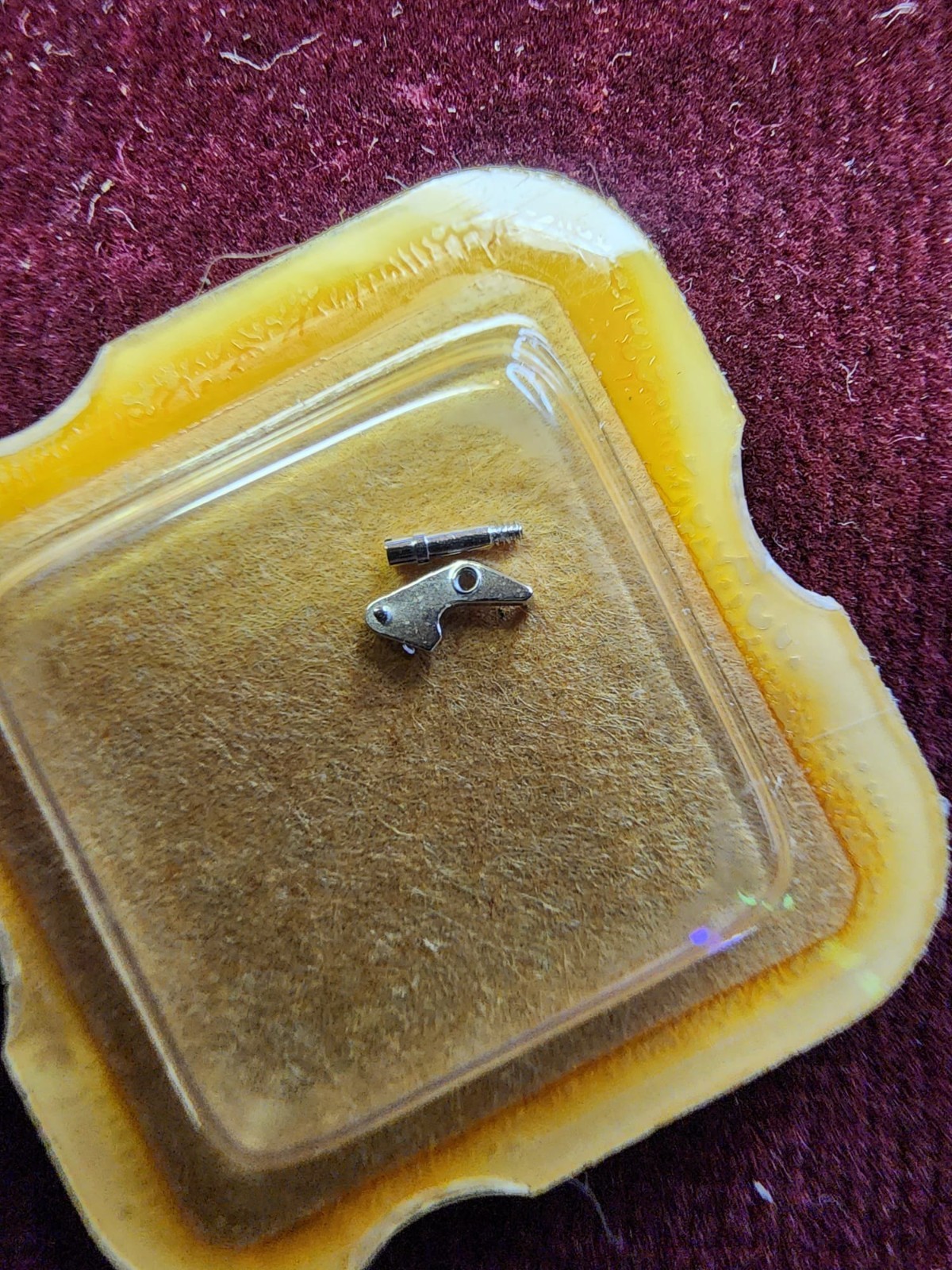 Vintage Huguenin Frères Watch Parts – 6¾–60 2e & 3¾–59N (Ref. 51.080.06/.01) – P