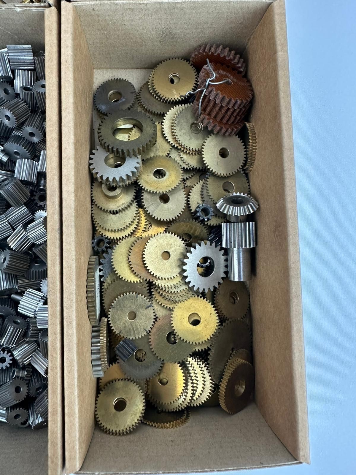 Large Lot Precision Gears – Brass & Steel Watchmaker / Clockmaker Parts 14-15kg