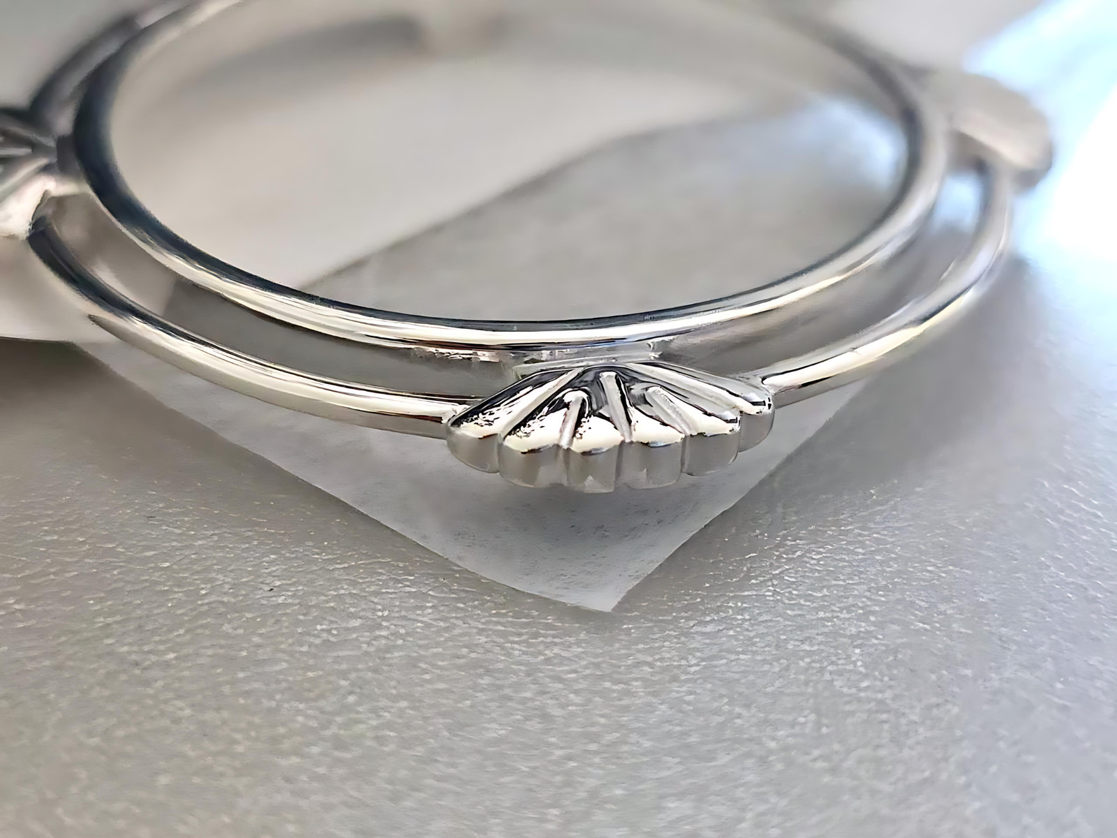 925 Sterling Silver Prong Back Clamshell Edge Bezel for 38mm 1 Dollar Coins