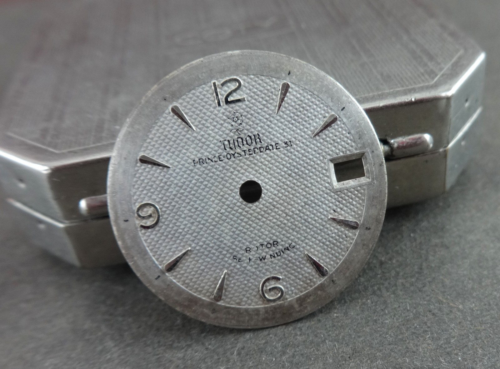 Vintage TUDOR Prince Oysterdate 31 Honeycomb 23.2mm Dial