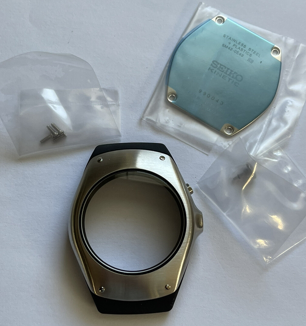 Brand New NOS Genuine Seiko Kinetic 5M42-0E49 Complete Case