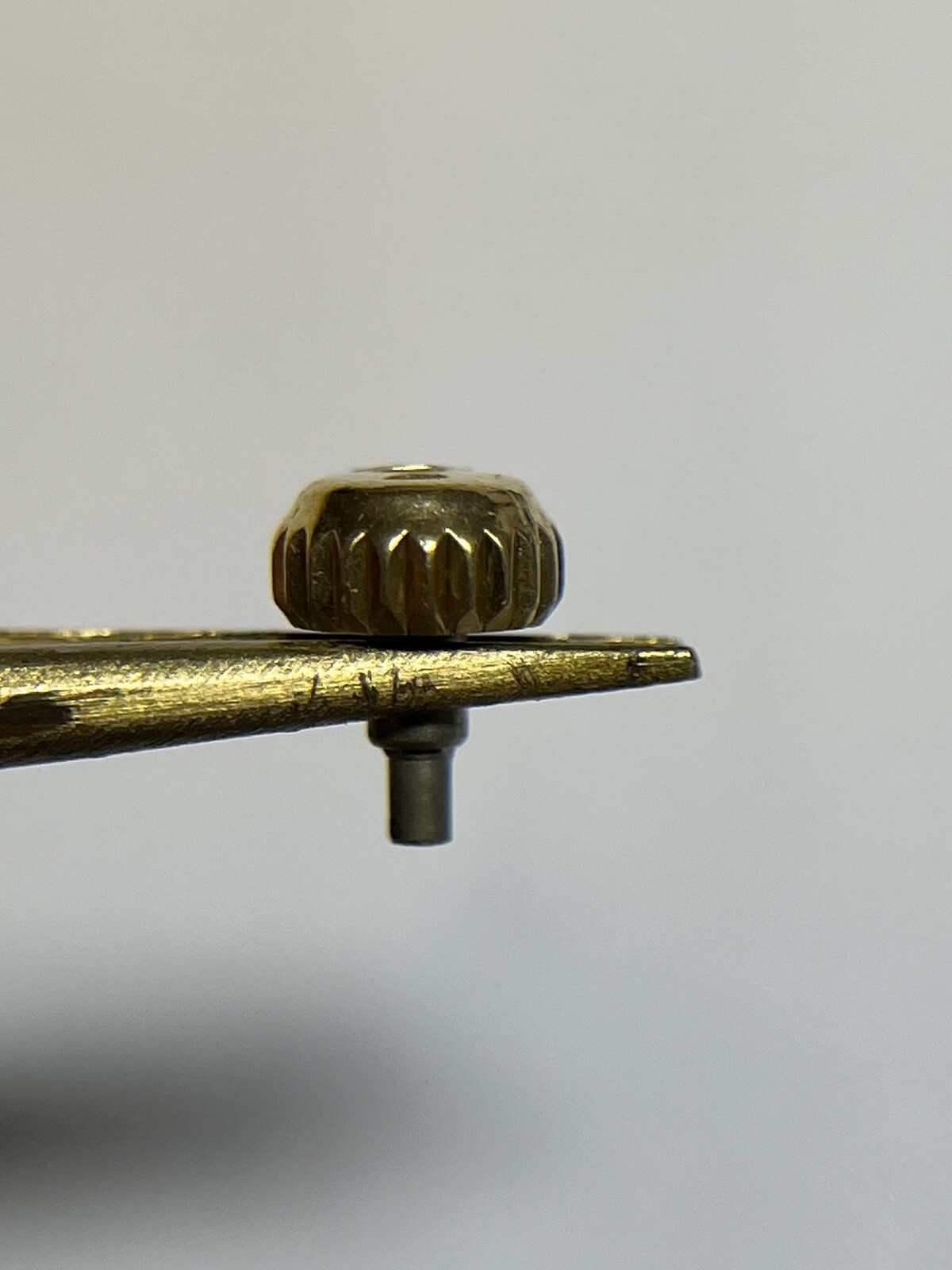 Genuine Rolex 24-530-8 5.3mm 18k Yellow Gold Crown. (30)