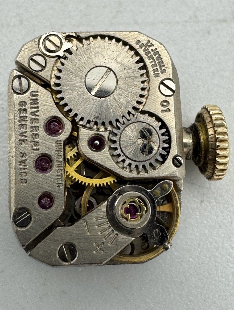 Vintage Universal Geneve Ladies Wristwatch Movement – Runs