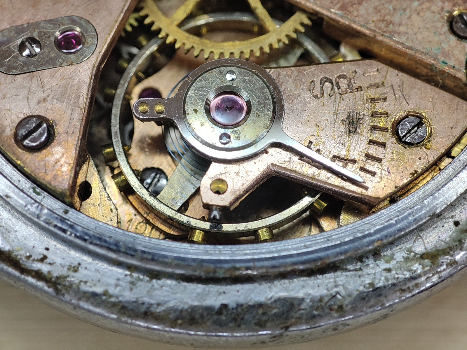fef 190 douglas Watch movement – 29.4 mm – for parts and spares