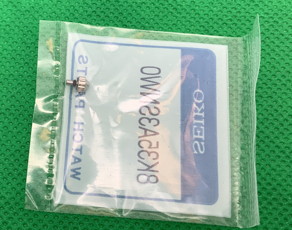 SEIKO crown 8k35a3snw0 Sealed Original New Old Stock. 1e-8k R