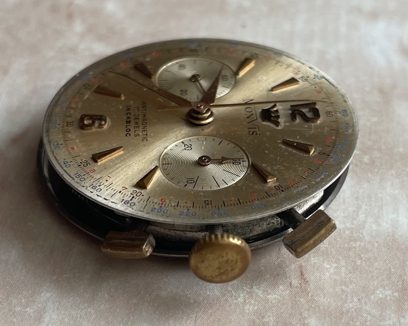 Vintage MONVIS Chronographe Swiss Watch 17 Jewels movement Landeron 48