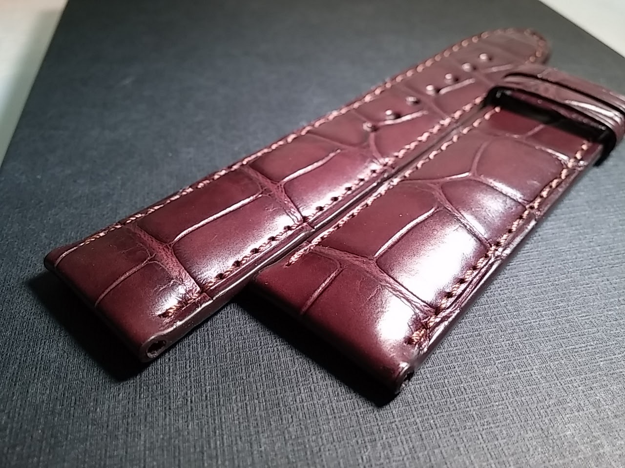 Montblanc band, 22/20mm Dark dark Brown, crocodile, NEW, lightly padded