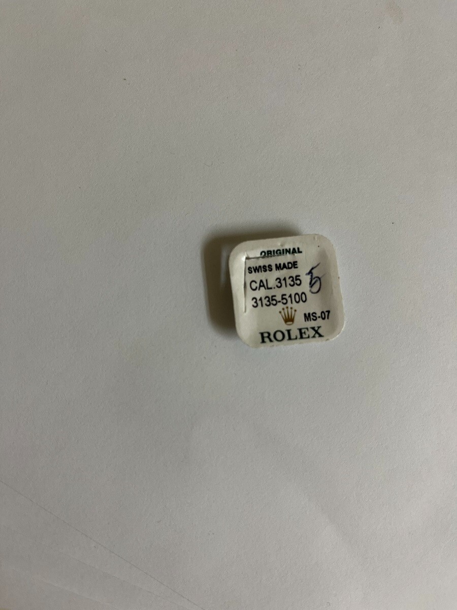 New genuine Rolex 3135 5100 Screw for Case (1 per order)