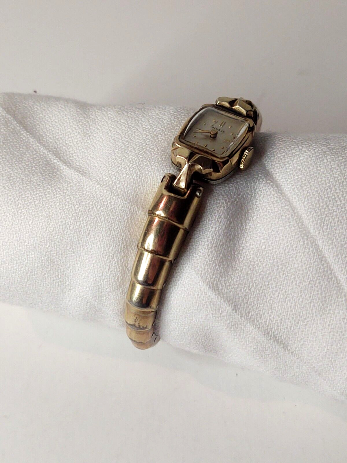 Benrus Swiss Watch 17 Jewel 10K Gold Filled The Spirit of Paris Band Vintage