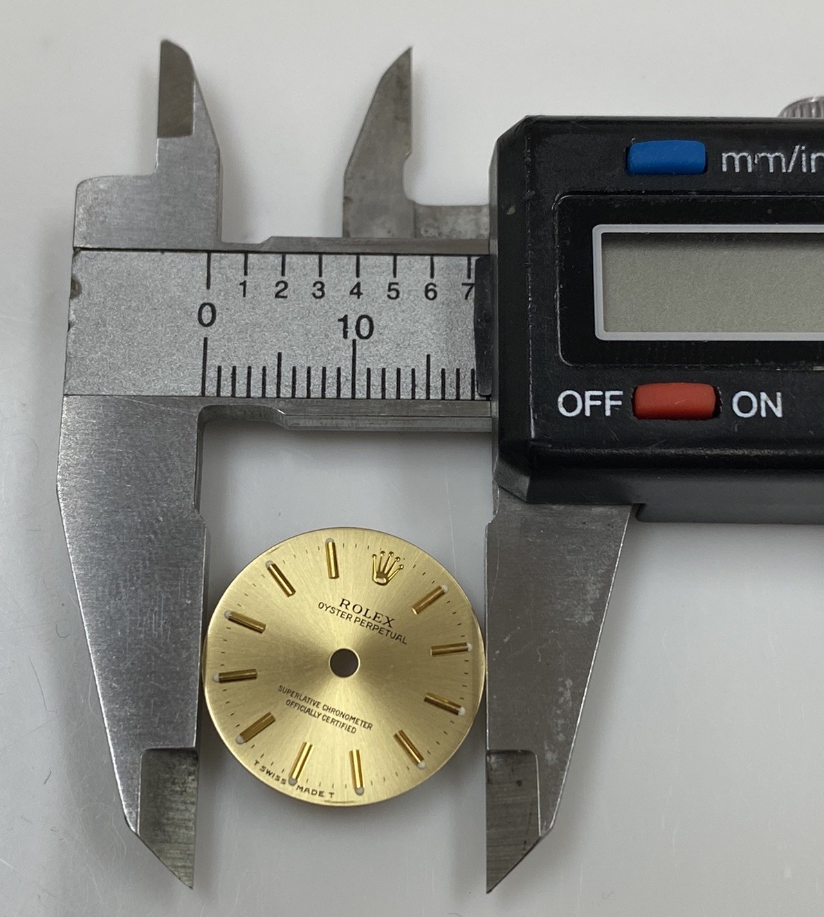 Genuine Rolex 24mm Oyster Perpetual Cal. 2130/2230 Gold Dial