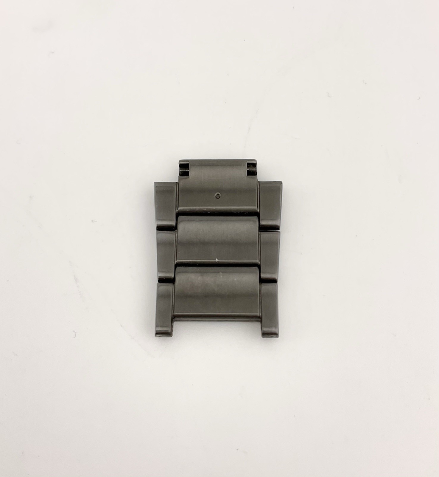 Citizen Eco-Drive E031-R009036 Black Tone Watch Partial Band