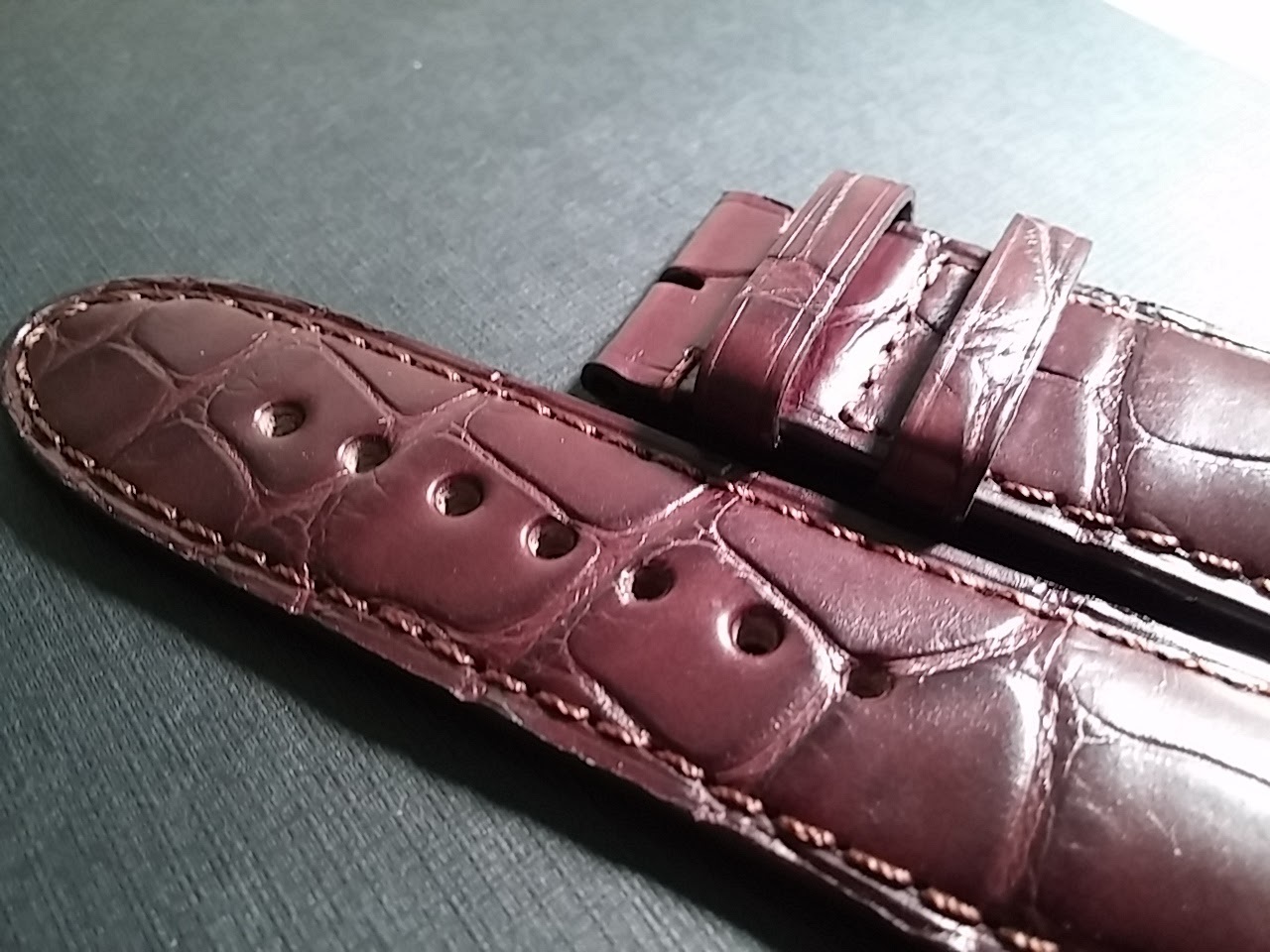 Montblanc band, 22/20mm Dark dark Brown, crocodile, NEW, lightly padded