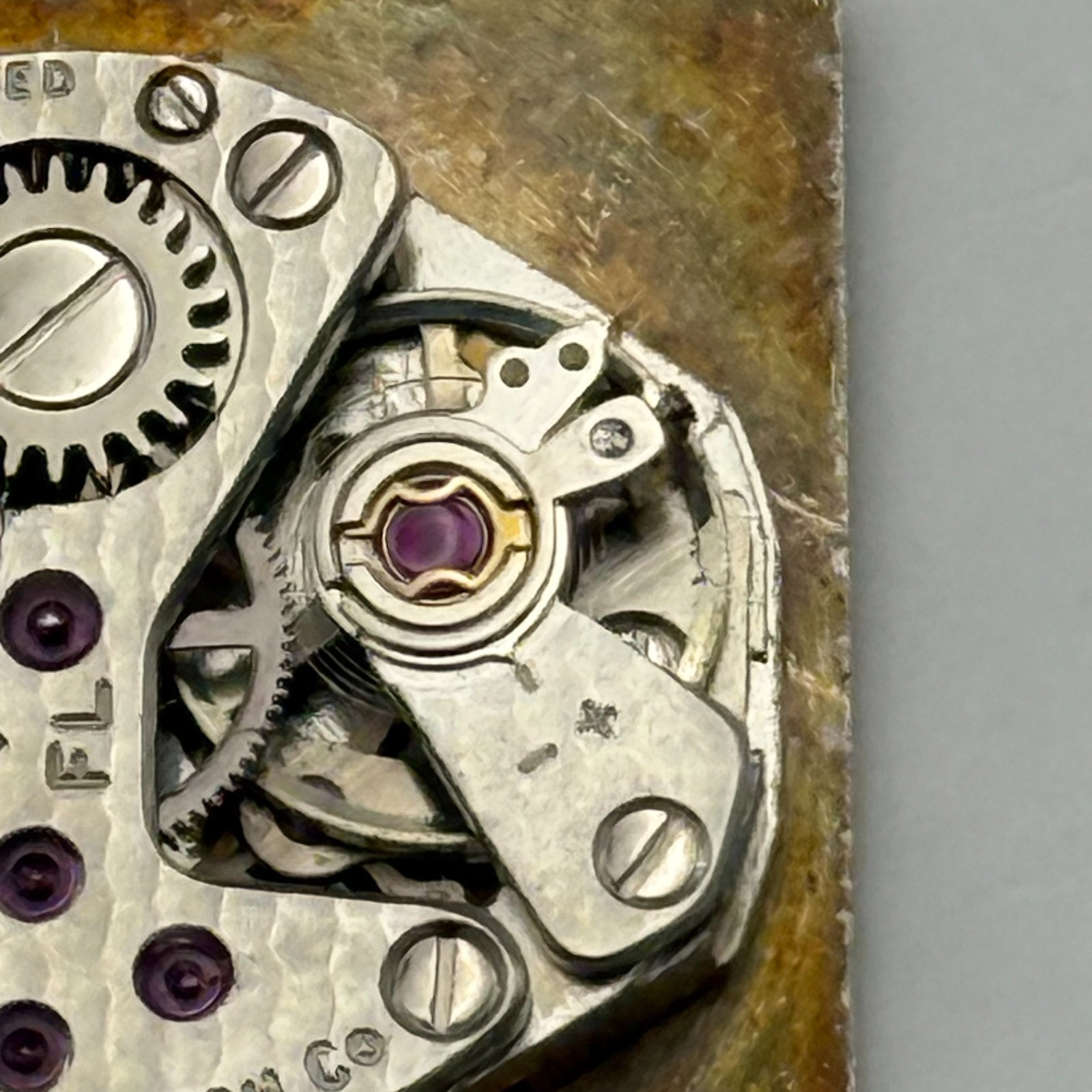 FHF 69-21 Watch Movement Waltham 17 Jewels Swiss Ladies Parts Repair 15.3mm