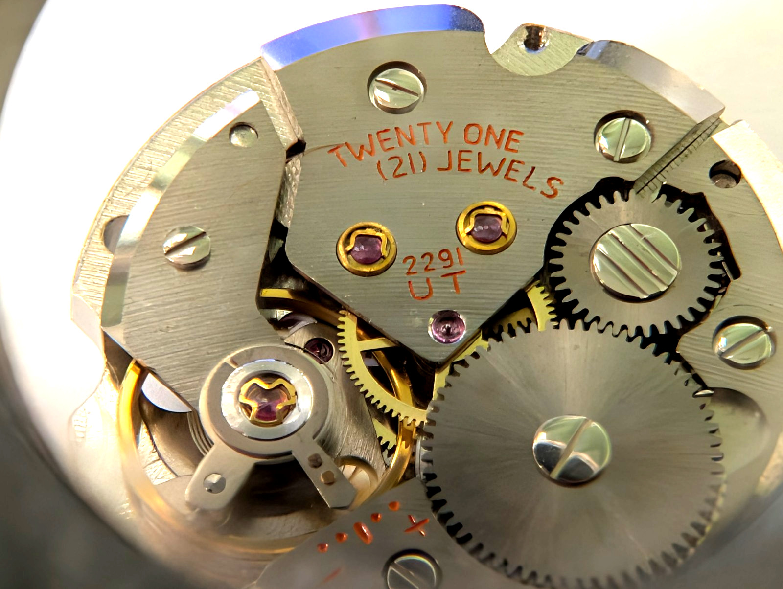 Vintage Unitas/UT 2291 movement, 21 Jewels automatic winding movement, RUNS. nee