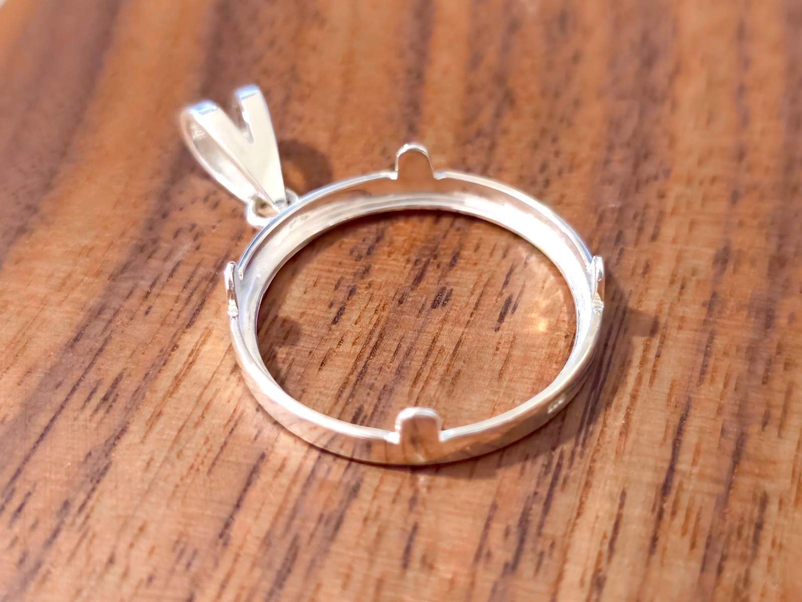 925 Sterling Silver Prong Back Simple Bezel for 22mm Nickel 5 Cent Coins