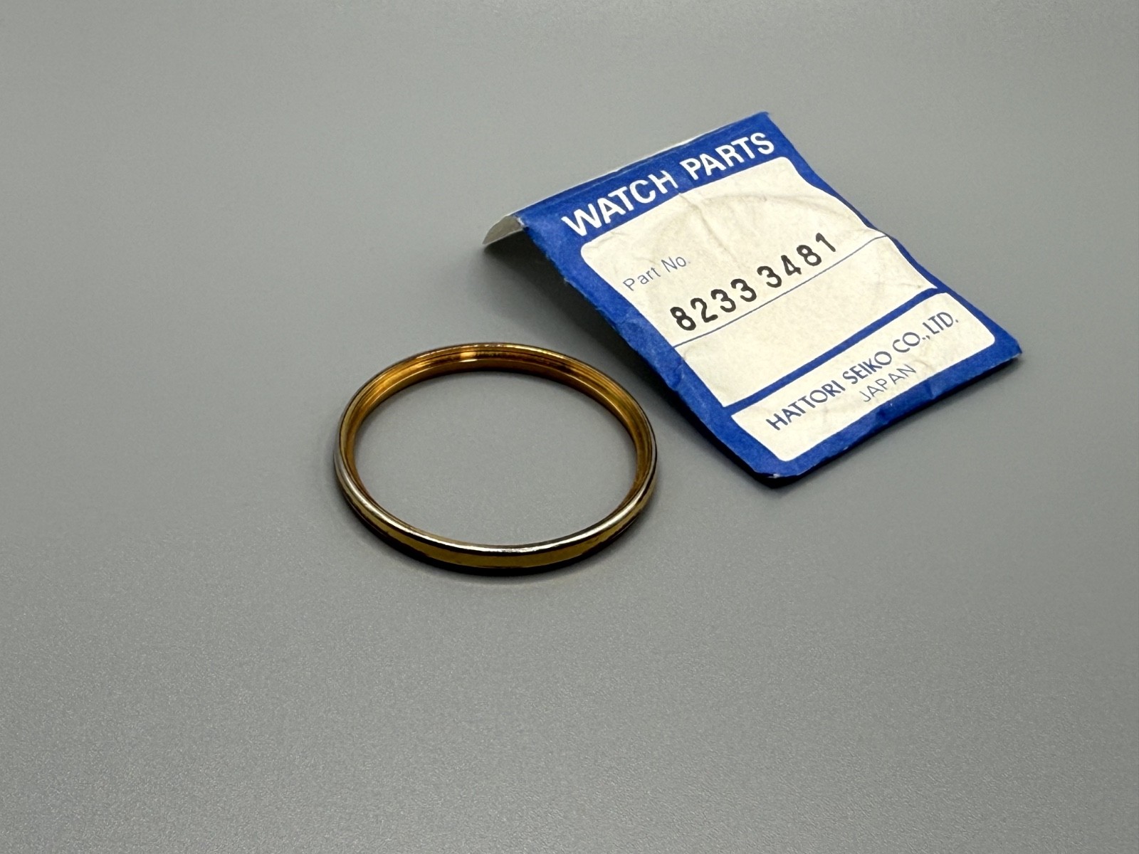 Genuine Seiko NOS Bezel 82333481 Watch Part Hattori Japan