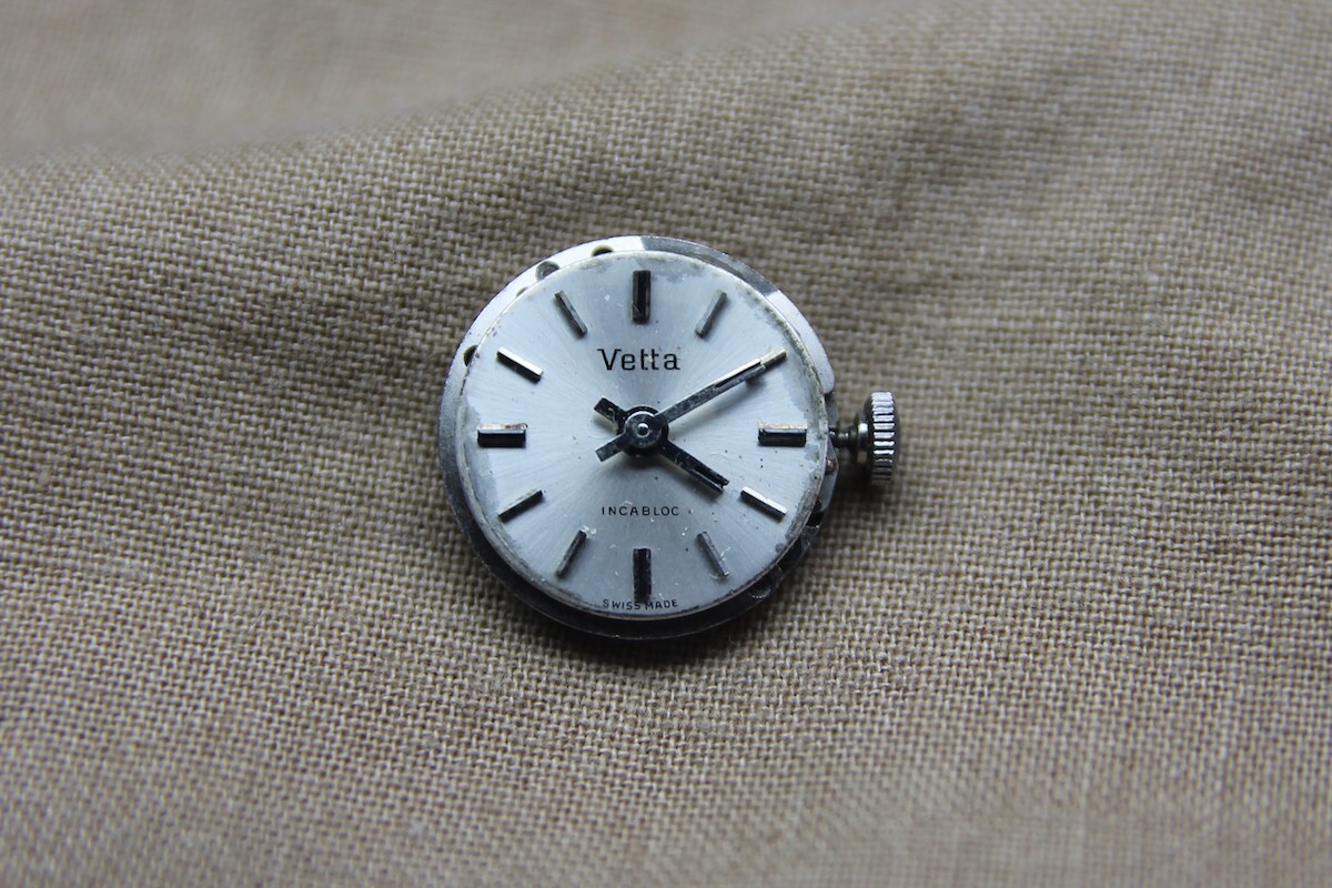 TOP – Vintage Movement and Dial