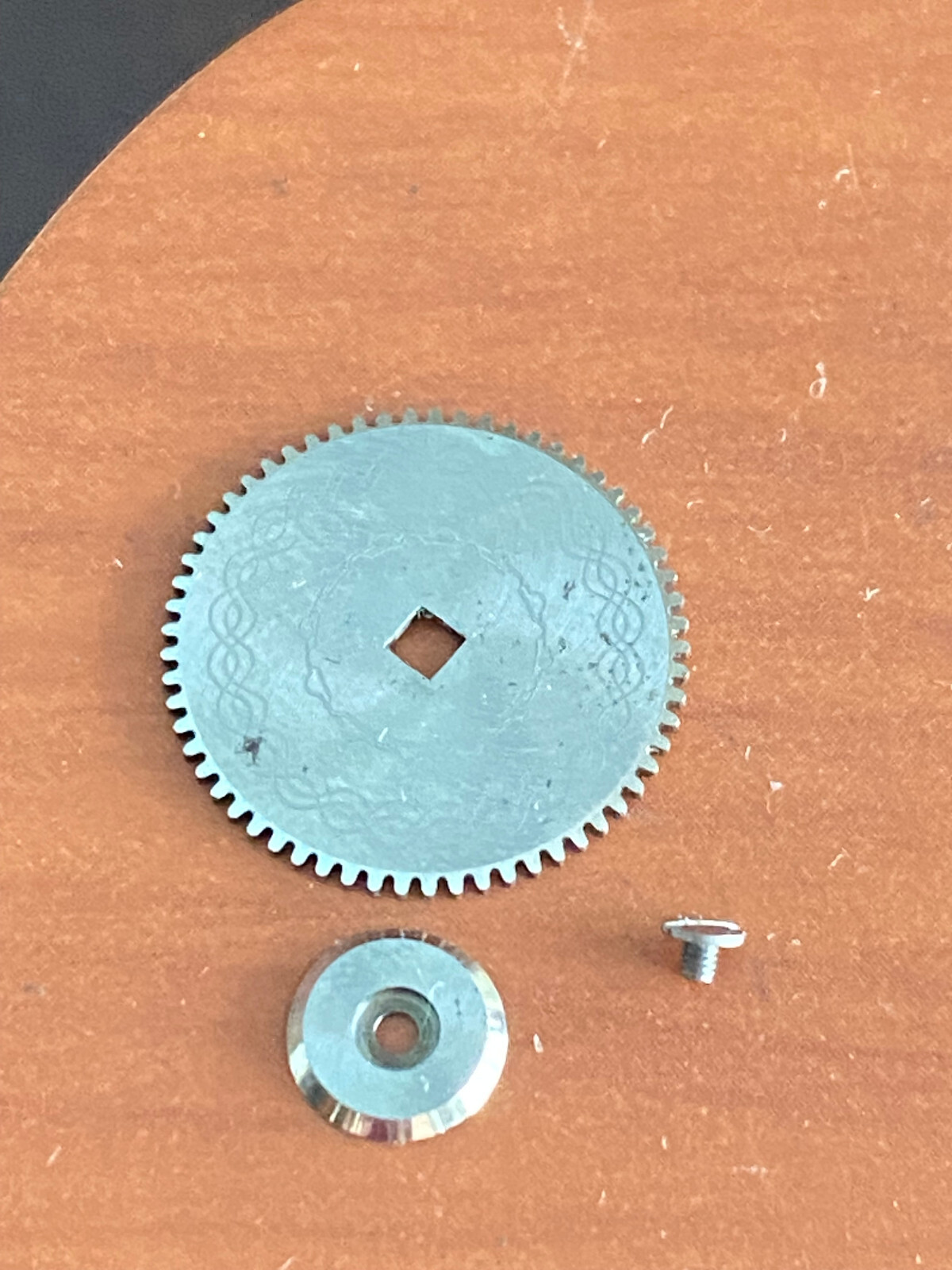 VINTAGE RATCHET WHEEL FOR 18 SIZE WALTHAM CRESCENT, MODEL 1892,21J