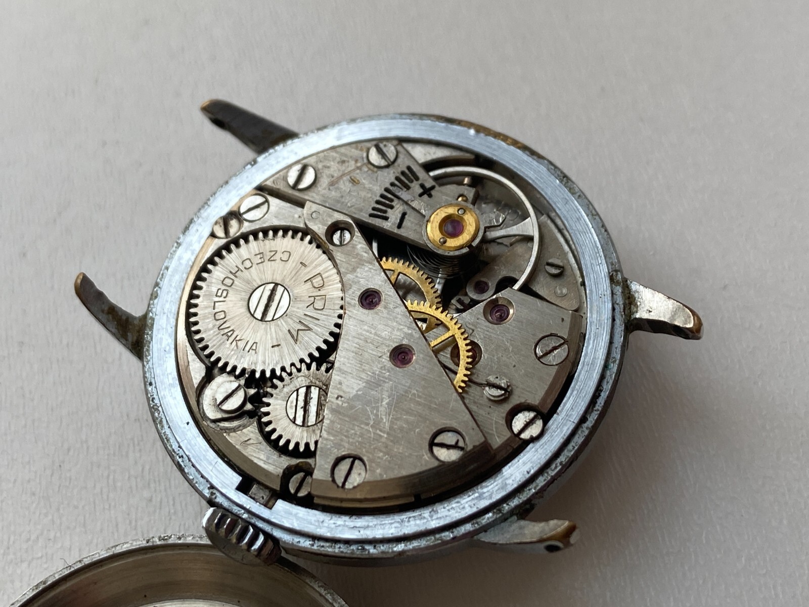 VINATEG WOMEN WATCH PARTS PRIM CZEHOSLOVAKIA 15 JEWELS CAL TYP 014 RRR