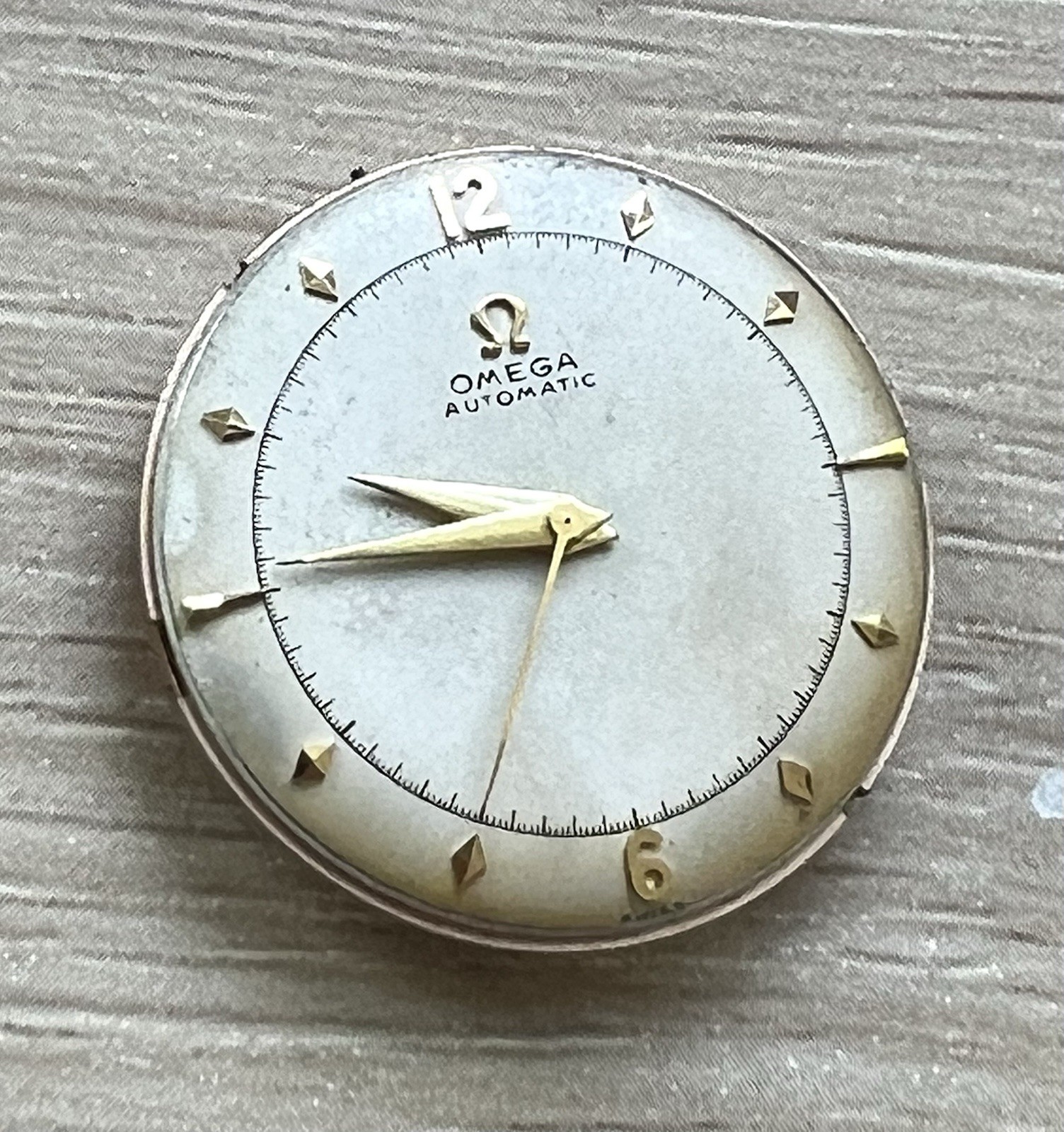 VINTAGE c.1952 OMEGA CALIBER 351 BUMPER WATCH MOVEMENT w/ KILLER ORIGINAL DIAL