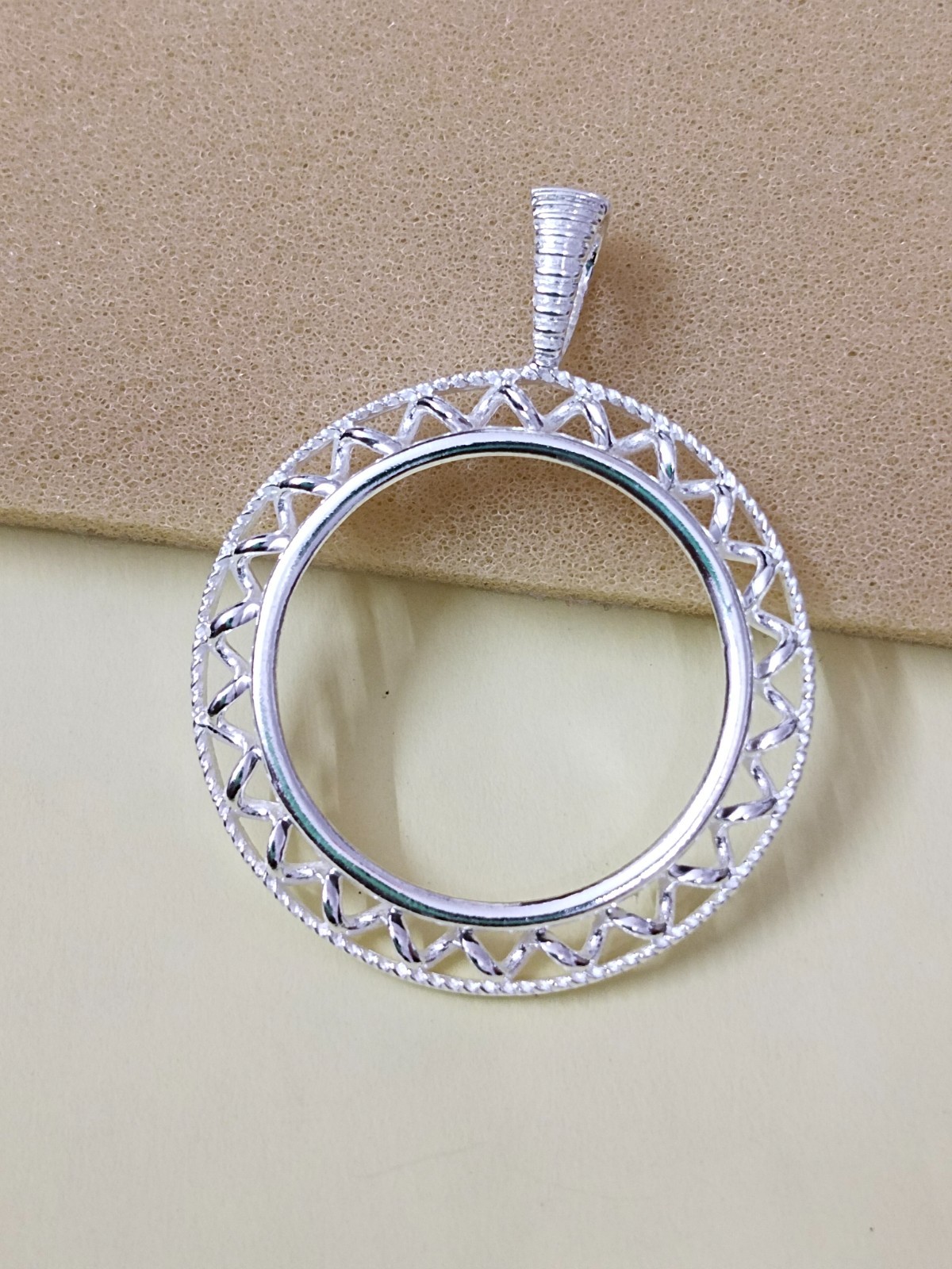 925 Sterling Silver Round Bezel Pendant Blank Bezel holder Coin Connector