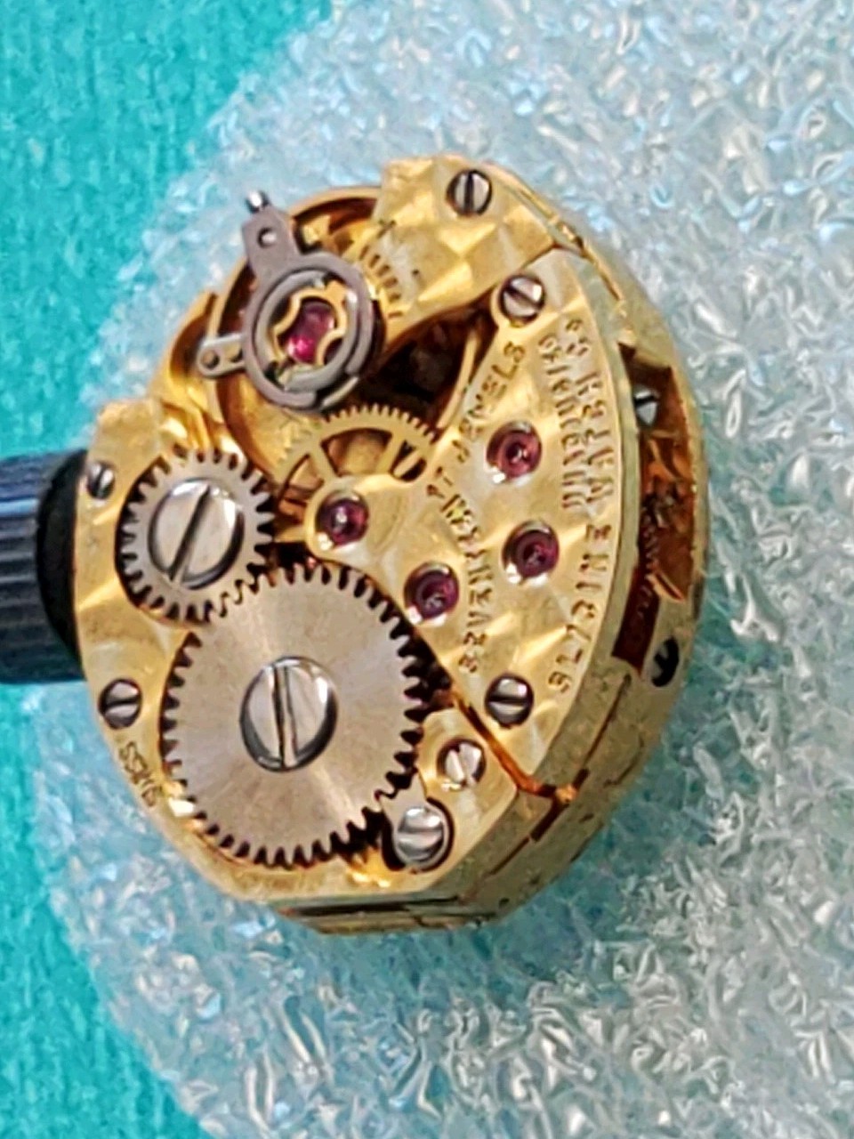 AS 1677 Mechanical 17J Movement. Sets,Runs, Keeps Time 3 Days. Glycine Serviced
