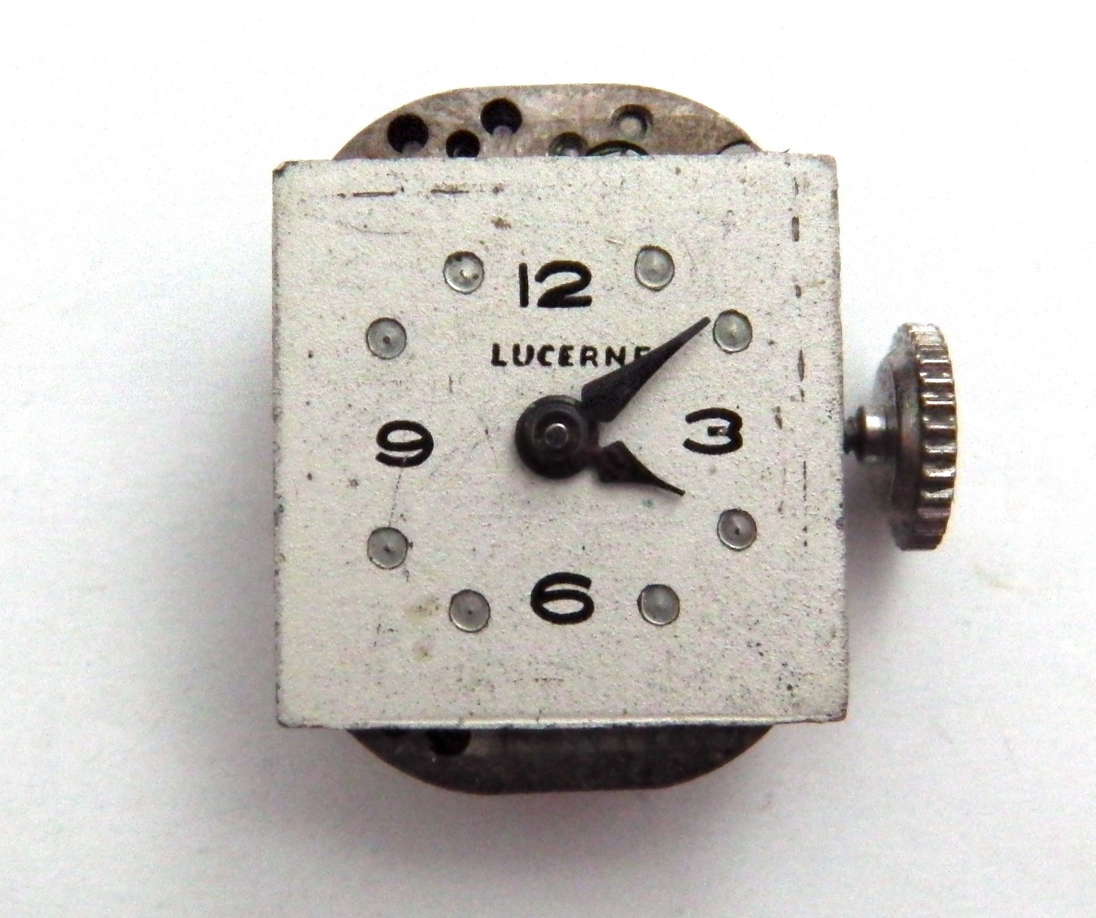 Vintage Hilton Watch Movement Lucerne Dial 17 Jewel Manual Wind Wristwatch Parts