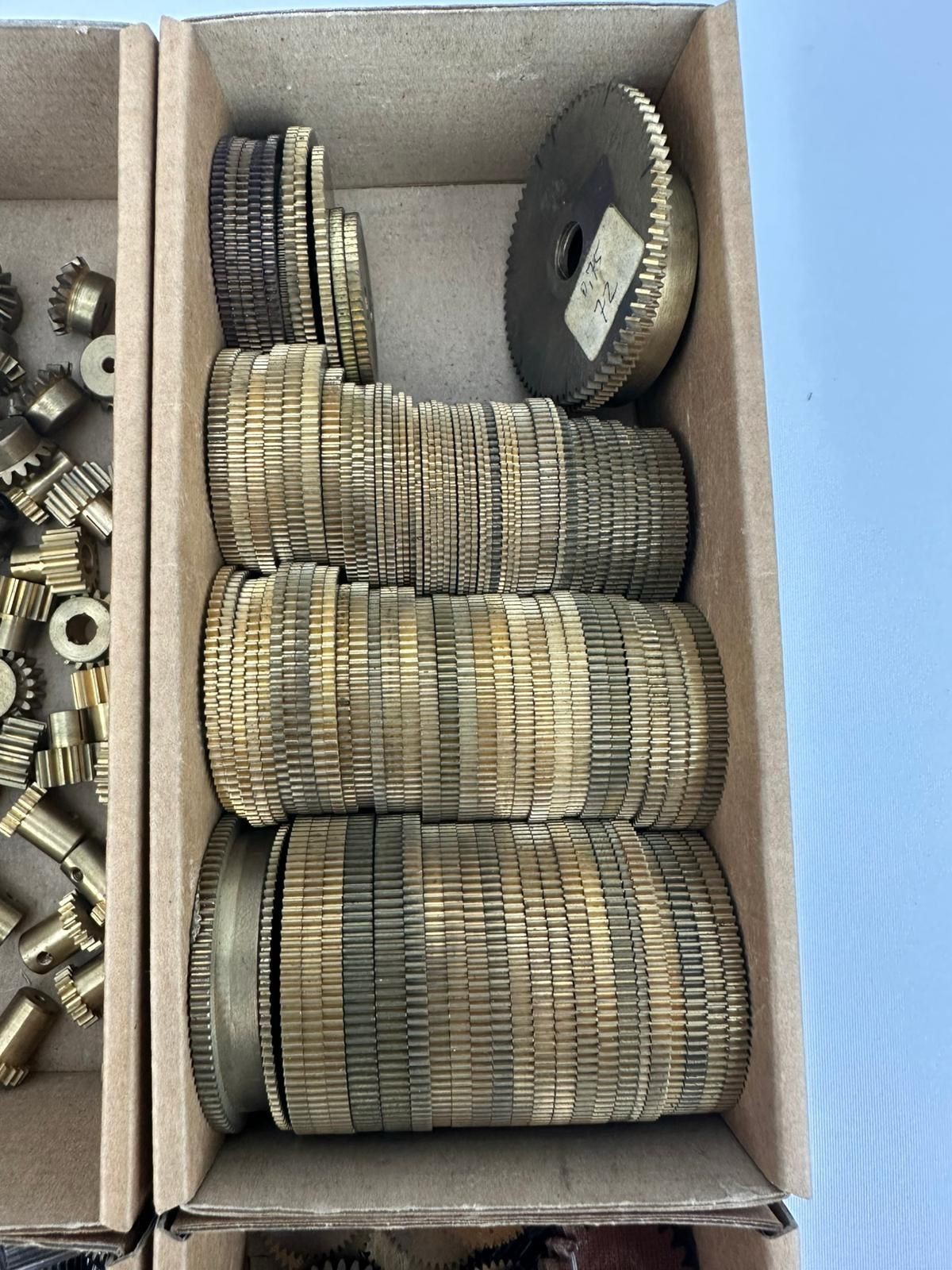 Large Lot Precision Gears – Brass & Steel Watchmaker / Clockmaker Parts 14-15kg