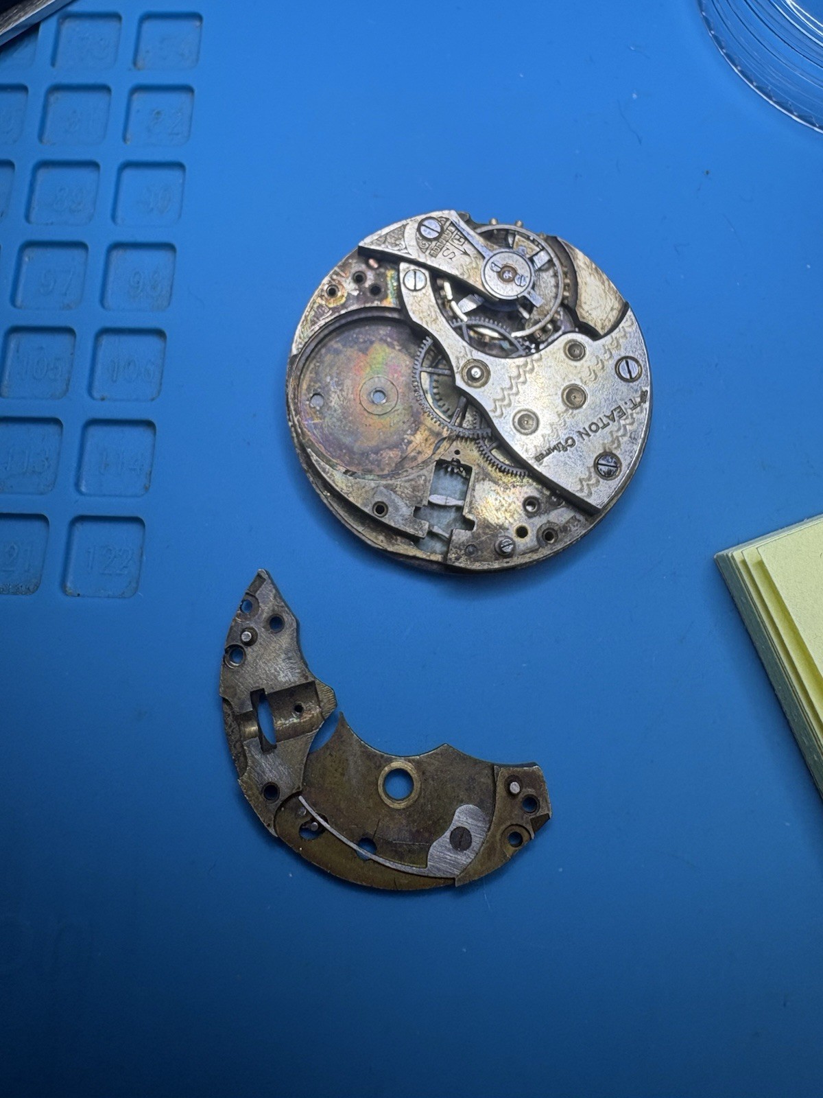 The T.Eaton Co. Limited Wristwatch Movement for parts or repair