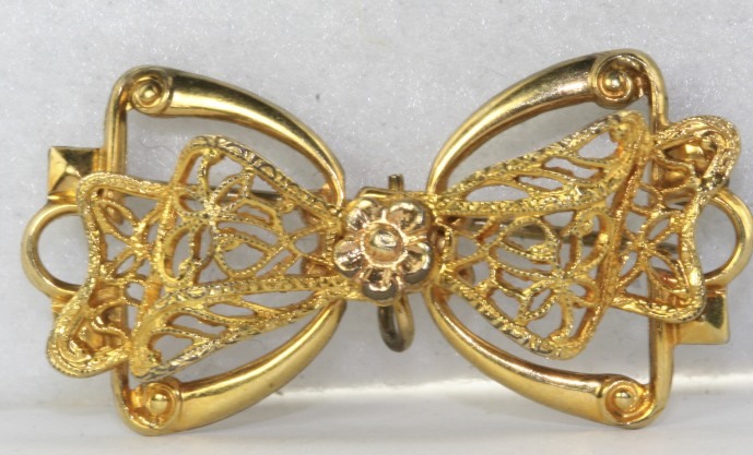 ANTIQUE 1920’S GOLD FILLED FILIGREE BOW CHATELAINE WATCH PIN