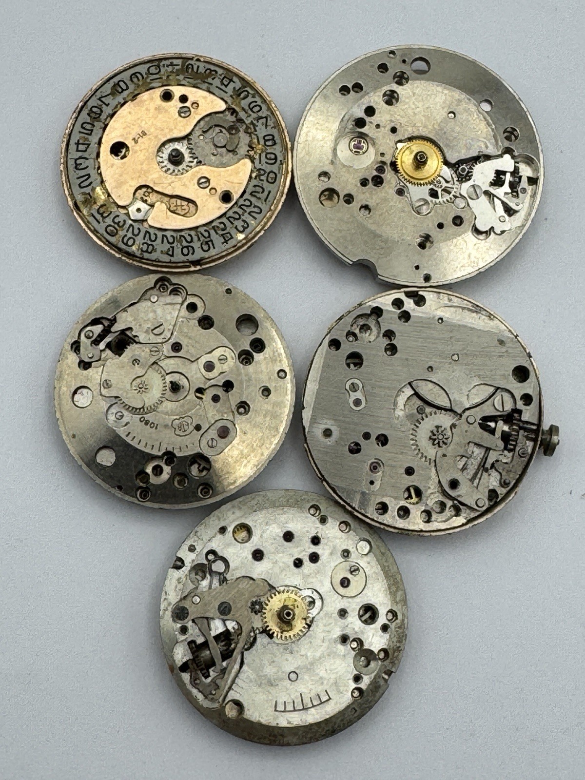 Lot Of 5 Vintage Partial Men’s Watch Movements For Parts Or Repair