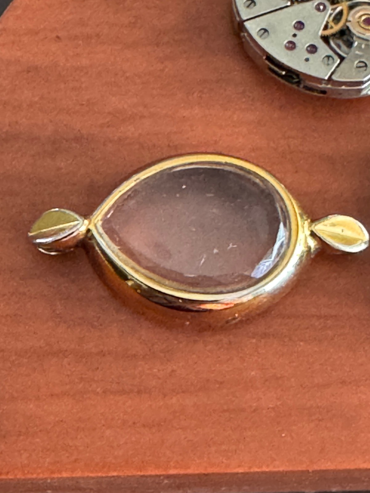 VINTAGE LADIES ELGIN STARLITE WRISTWATCH MOVEMENT CAL. 908 KEEPING TIME