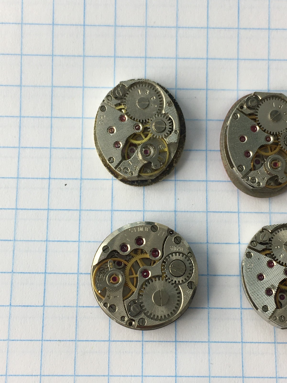 Lot of 20 Vintage Chaika (USSR) women’s wristwatch movements for parts